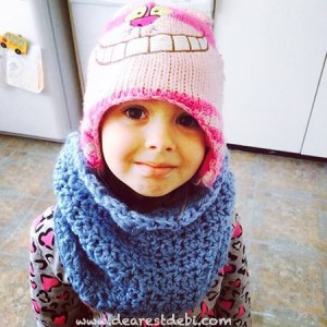 Star Burst Cowl - Dearest Debi Patterns