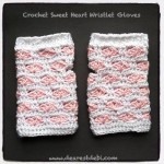Sweet Heart Wristlets - Dearest Debi Patterns