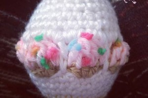 Crochet Cupcake Easter Egg - Dearest Debi Patterns