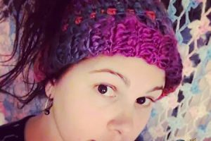 Crochet Waves Messy Bun Ponytail Hat - Dearest Debi Patterns