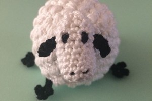 Lip Balm Crochet Ewe - Dearest Debi Patterns